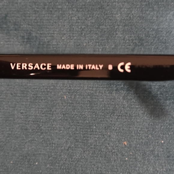 Versace 4281 Black Cat Eye Women Sunglasses w Case (GUC) - Picture 6 of 7